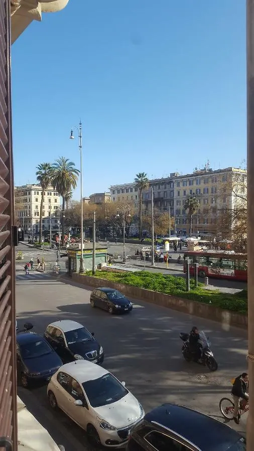 La Muraglia Di San Pietro Rome 0*,  Italie